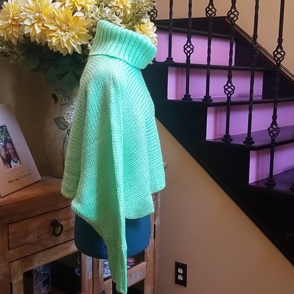 NWT Fashion Nova Amara Cropped Sweater - SZ XL - Picture 4 of 6